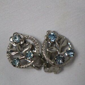 Vintage Blue Rhinestone Silver Flower Clip on Earrings Sparkle Party Jewelry